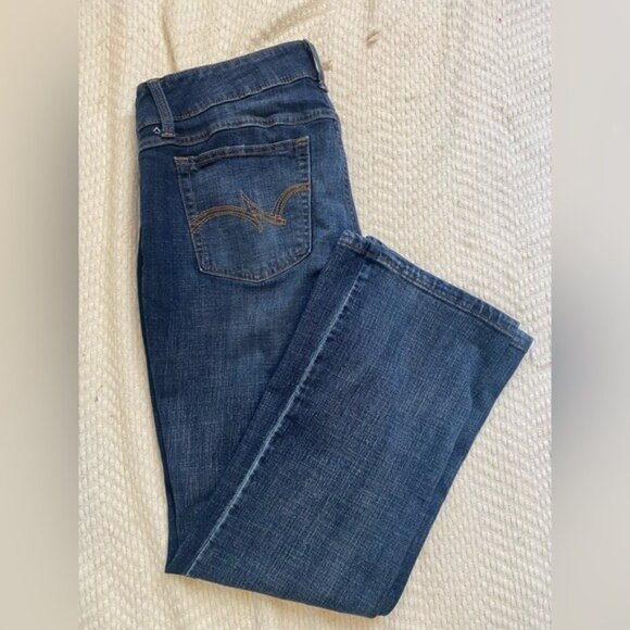 Wrangler Women's Boot Cut Jeans Size 15x30 Mid-Rise Denim Blue Classic Style - Picture 3 of 8